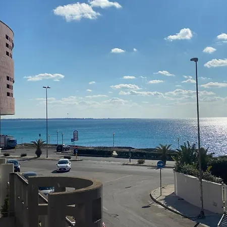 Residenza Orchidea بيت للعطل غالّيبولي